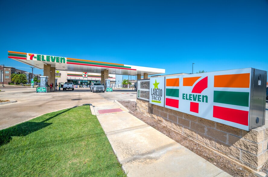 More Photos Of 11530 Pearland Pky, Houston Service Station For Sale