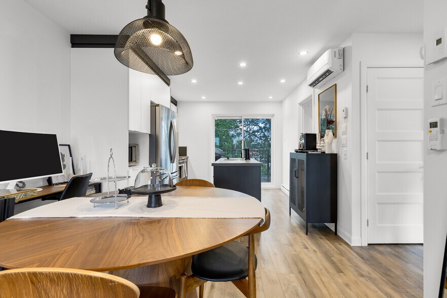 More Photos Of 1603-1607 Rue Godin, Longueuil Apartments For Sale