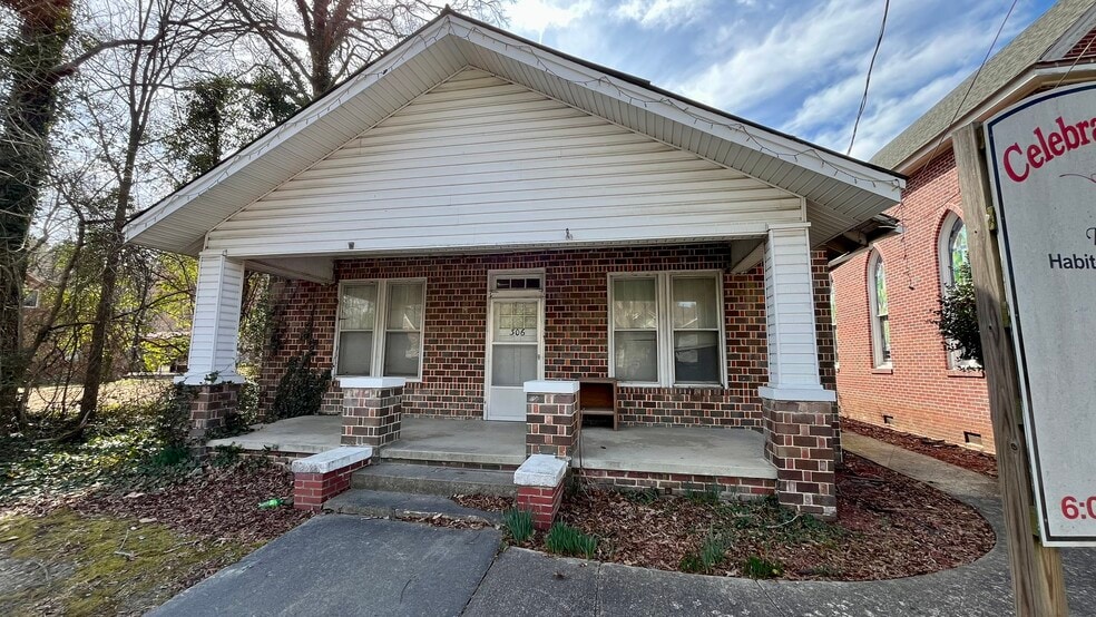 More Photos Of 302 S Commerce St, Aulander Religious Facility For Sale