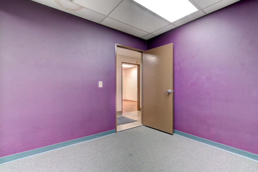 More Photos Of 2400 N Tenaya Way, Las Vegas Office For Lease