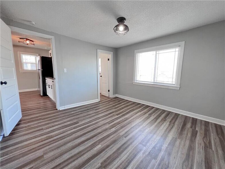 More Photos Of 844 Washington Blvd, Kansas City Apartments For Sale
