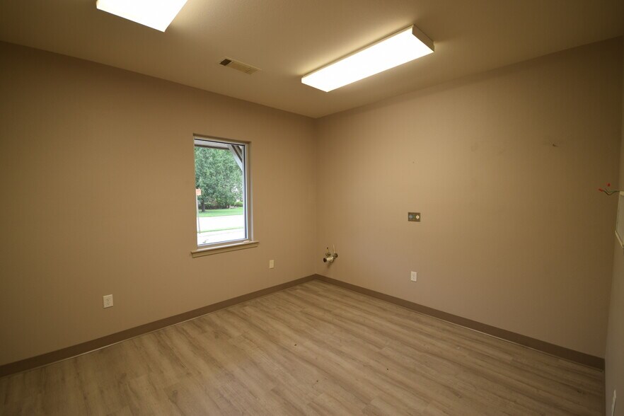 More Photos Of 3001 Twin Rivers Dr, Arkadelphia Medical For Lease