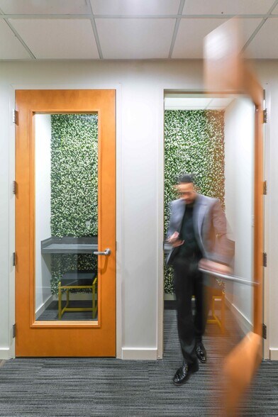 More Photos Of 121 Alhambra Plz, Coral Gables Coworking Space