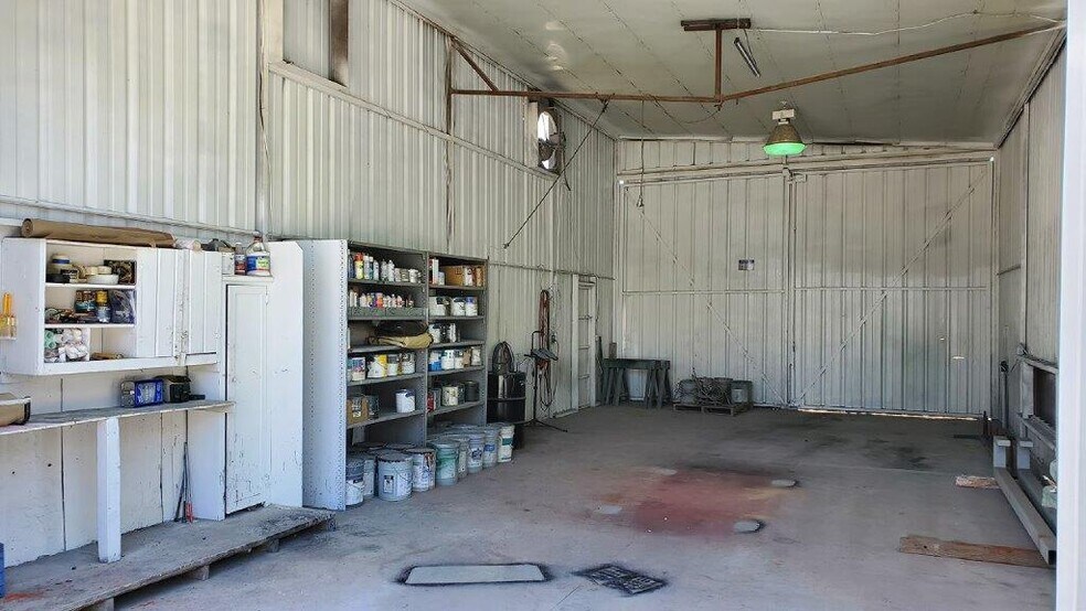 More Photos Of 41614 102nd St E, Palmdale Industrial For Lease