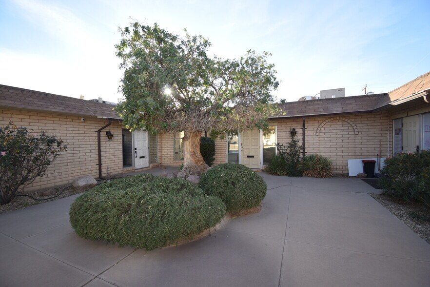 Primary Photo Of 3711 Admiral St, El Paso Office For Lease