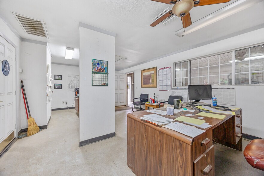 More Photos Of 780 N Todd Ave, Azusa Distribution For Sale