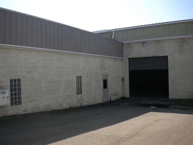 More Photos Of 1900 Liberty St, Mount Pleasant Manufacturing For Lease