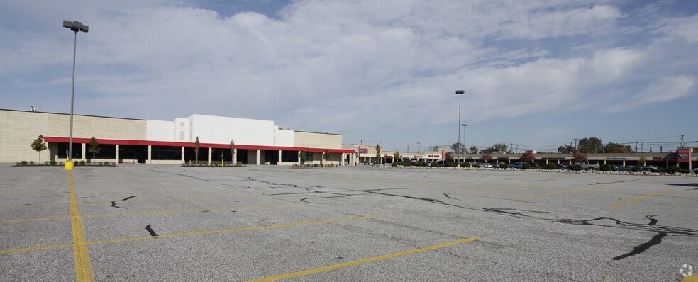 Primary Photo Of 10604-10950 Lorain Ave, Cleveland Unknown For Lease