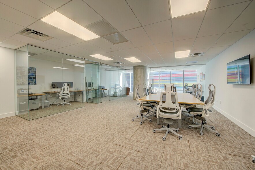 More Photos Of 25 SW 9th St, Miami Coworking Space