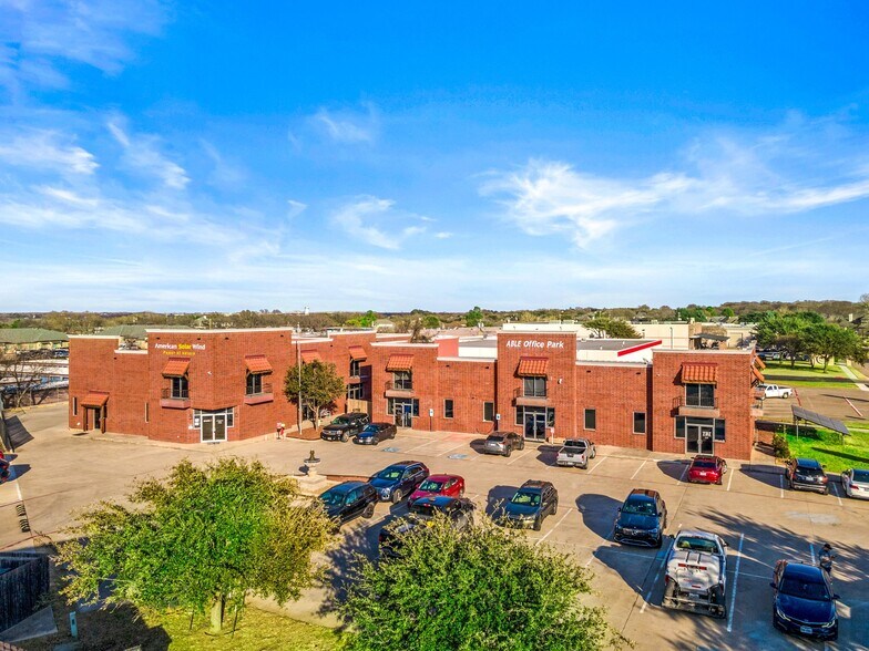 More Photos Of 1800 Industrial Blvd, Colleyville Loft Creative Space For Sale