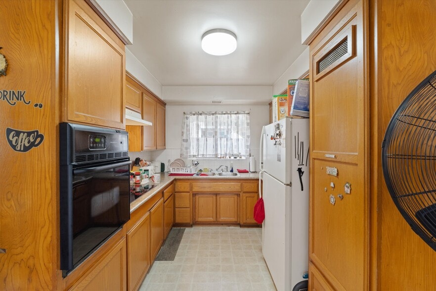 More Photos Of 3728 Redondo Beach Blvd, Torrance Apartments For Sale