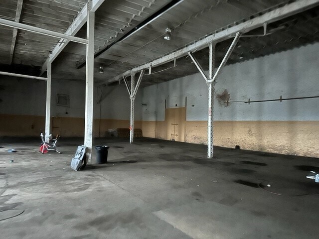 More Photos Of 244 Olive St, South Bend Light Manufacturing For Lease