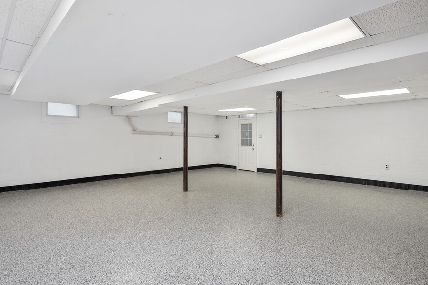 More Photos Of 2893 Jessup Rd, Jessup Office For Sale