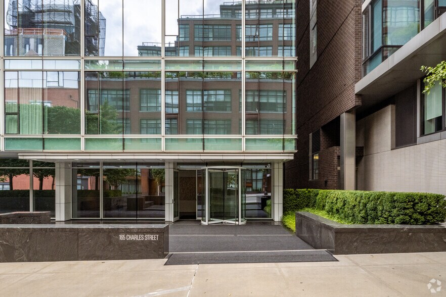 More Photos Of 165 Charles St, New York Apartments For Sale