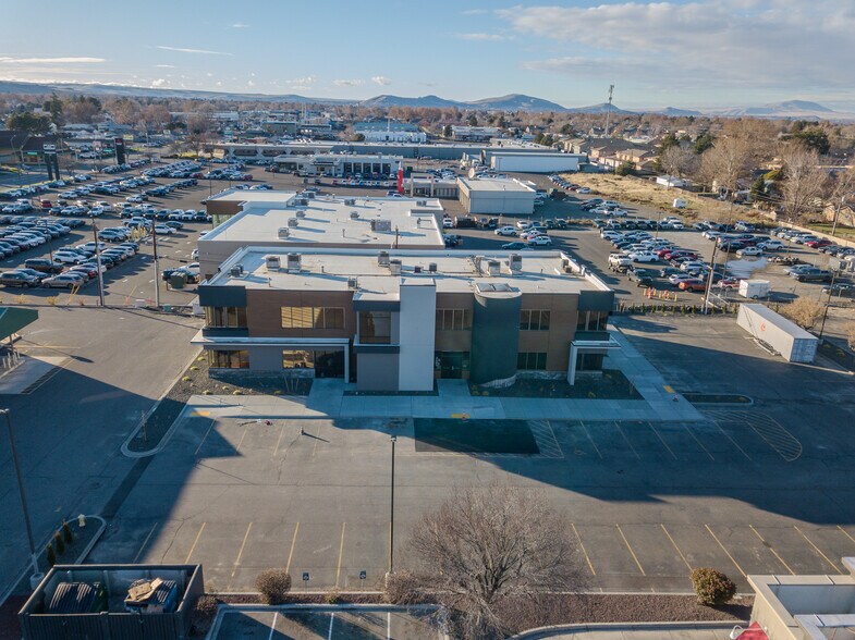 More Photos Of 2810 W Clearwater Rd, Kennewick Office For Lease