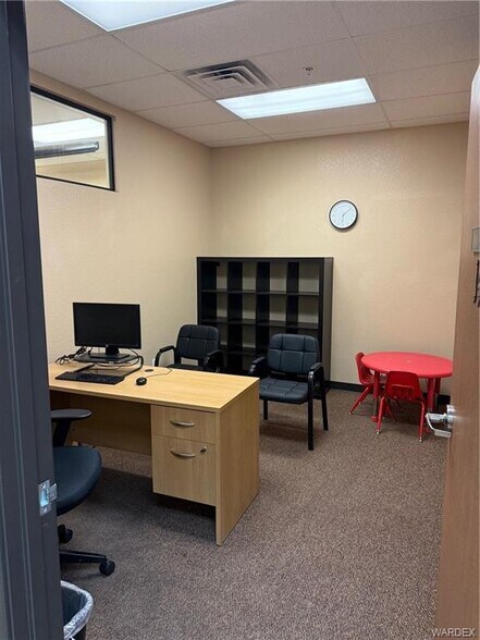 More Photos Of 2580 Highway 95, Bullhead City Storefront Retail Office For Sale