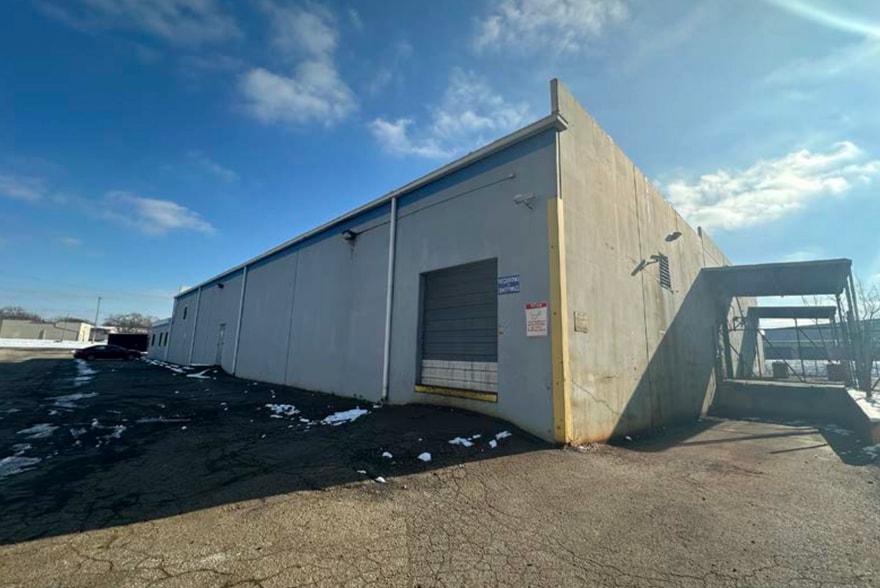 More Photos Of 901 N Main St, Miamisburg Warehouse For Lease