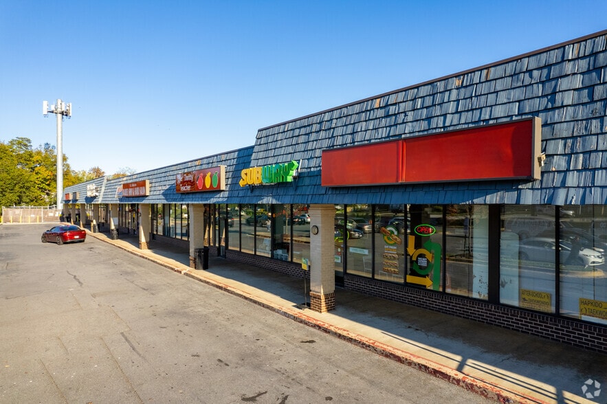 More Photos Of 9105 All Saints Rd, Laurel Freestanding For Lease