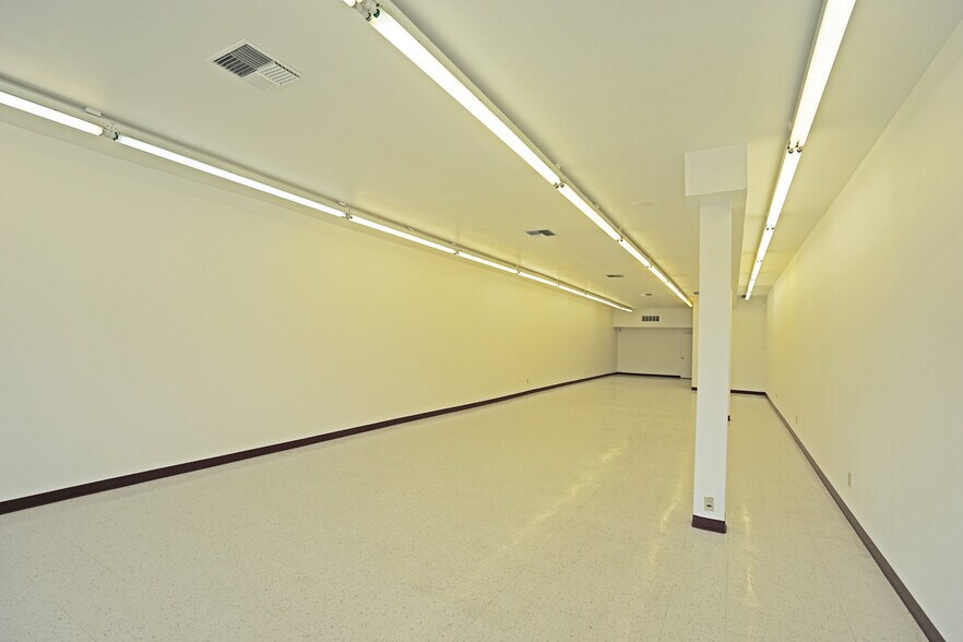 More Photos Of 1513 Summitview Ave, Yakima General Retail For Lease