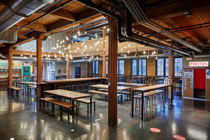 More Photos Of 417 N Ashland Ave, Chicago Warehouse For Sale