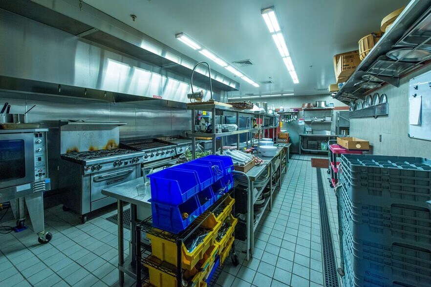 More Photos Of 97 1st St, Grenada General Retail For Sale