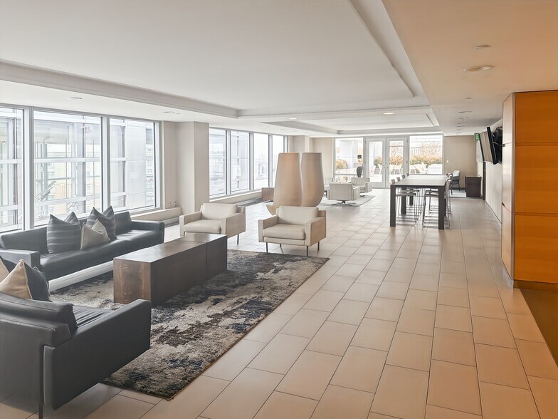 More Photos Of 600 Massachusetts Ave NW, Washington Coworking Space