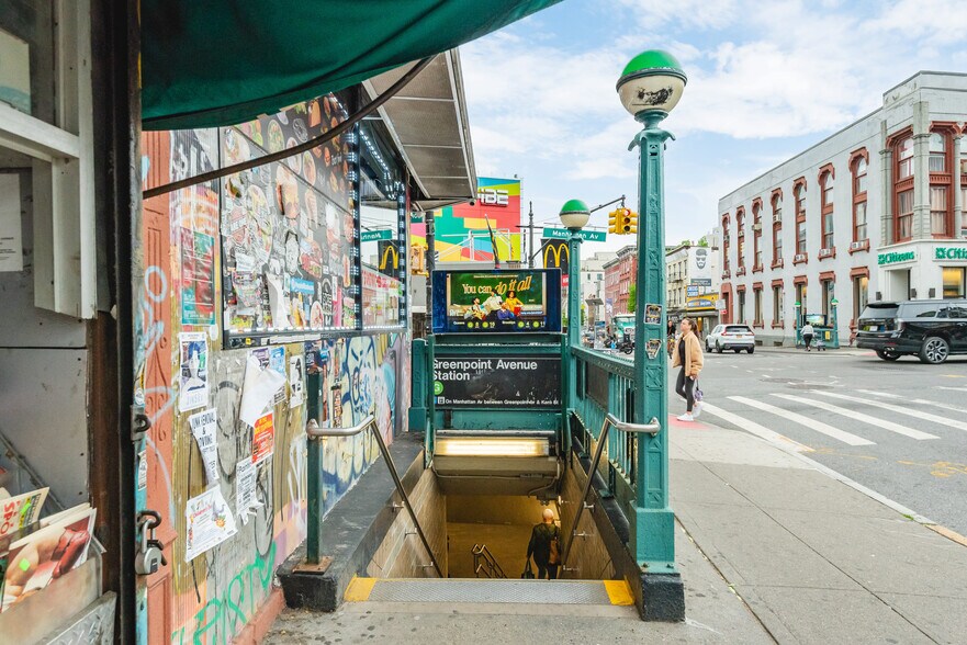 More Photos Of 136 Franklin St, Brooklyn Apartments For Sale