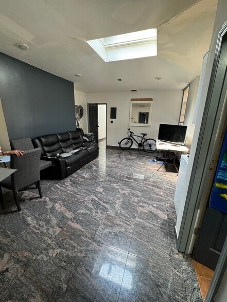 More Photos Of 13204 Jamaica Ave, Richmond Hill Storefront Retail Residential For Sale