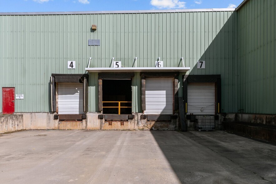 More Photos Of 197 Bosch Blvd, New Bern Warehouse For Lease