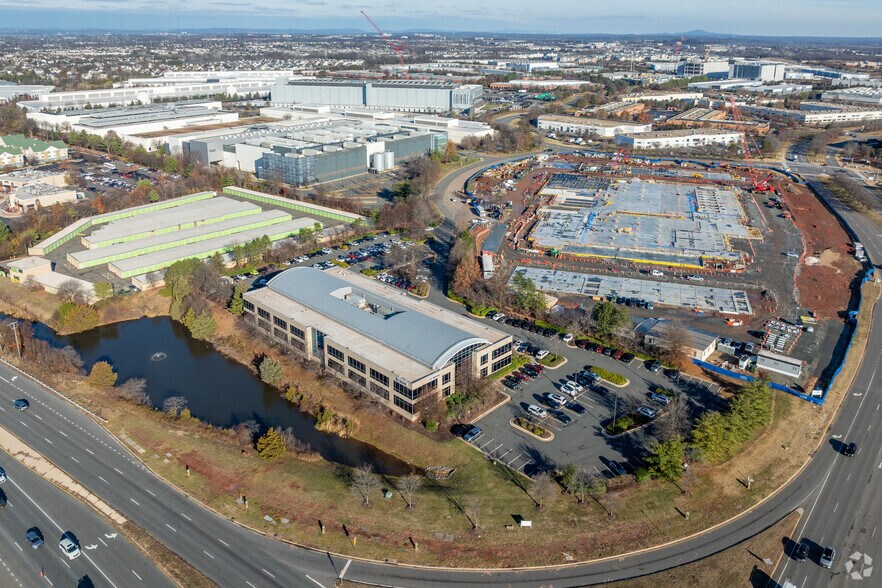 More Photos Of 21785 Filigree Ct, Ashburn Medical For Lease