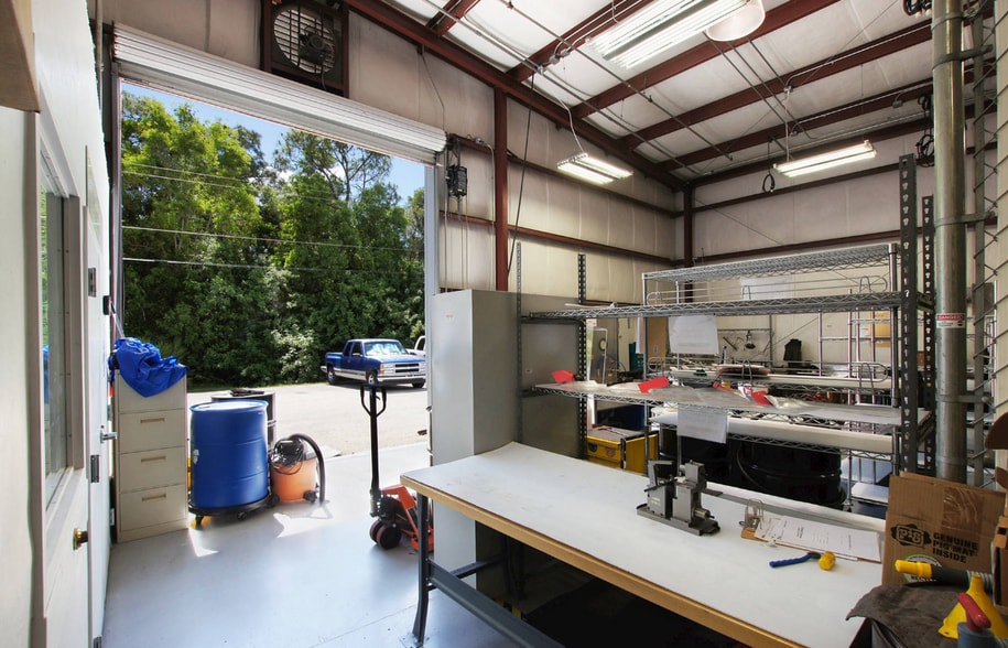 More Photos Of 11880 Lacy Ln, Fort Myers Warehouse For Sale