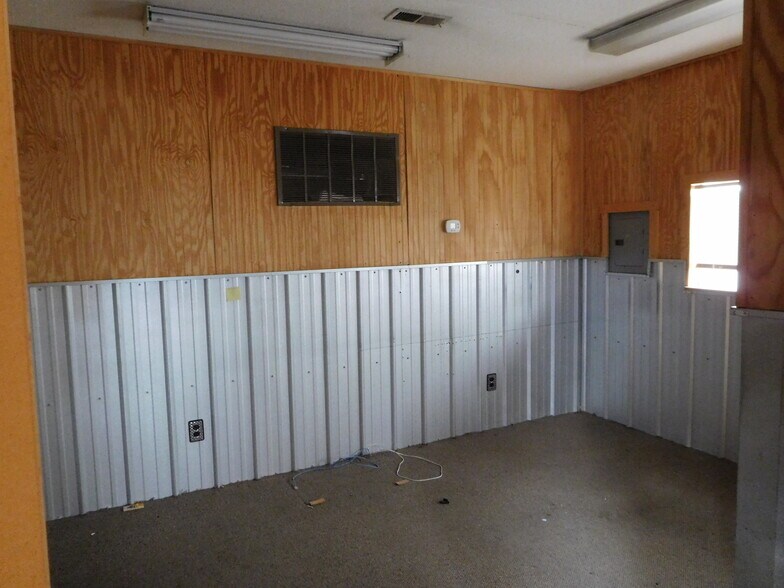 More Photos Of 4100 Morgantown Industrial Park, Morgantown Warehouse For Sale
