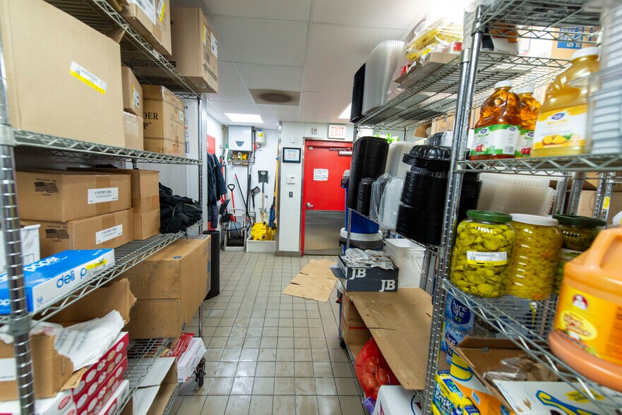 More Photos Of 2246 N Milwaukee Ave, Chicago Restaurant For Lease