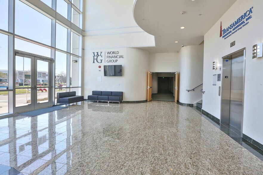 More Photos Of 2077 Gold St, San Jose Office For Lease