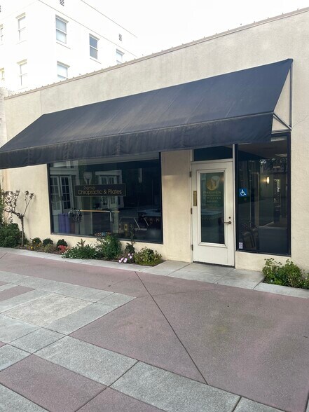 More Photos Of 448 College St, Woodland Office Residential For Lease