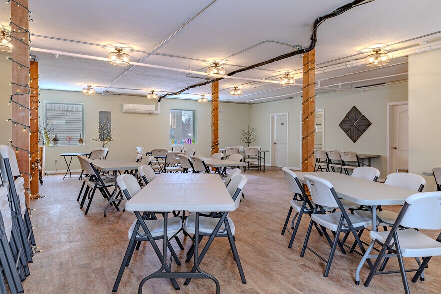 More Photos Of 315 E Seneca St, Manlius General Retail For Sale