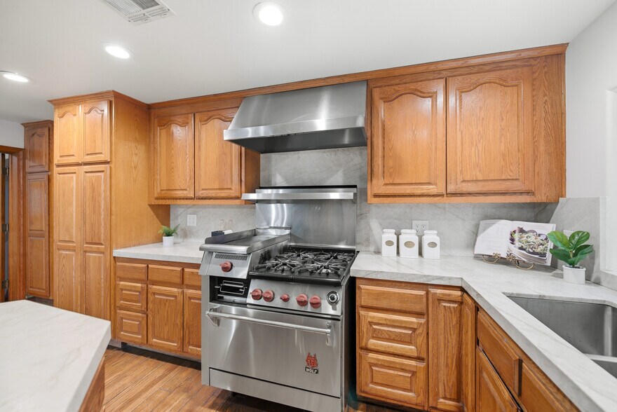 More Photos Of 12141 Wildwood Trl, Kagel Canyon Specialty For Sale