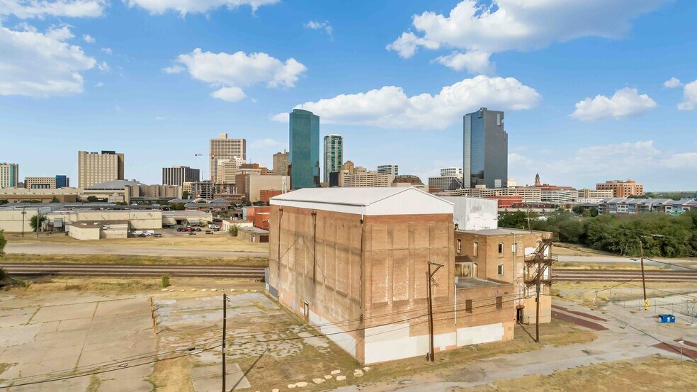 More Photos Of 1000 Harding St, Fort Worth Land For Sale