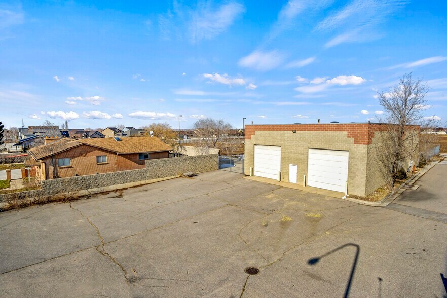 More Photos Of 2016 W 2300 N, Clinton Land For Sale