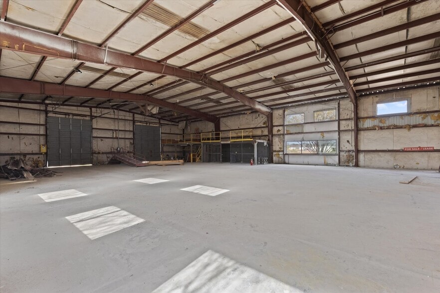 More Photos Of 4820 FM 2004 Rd, Hitchcock Warehouse For Sale
