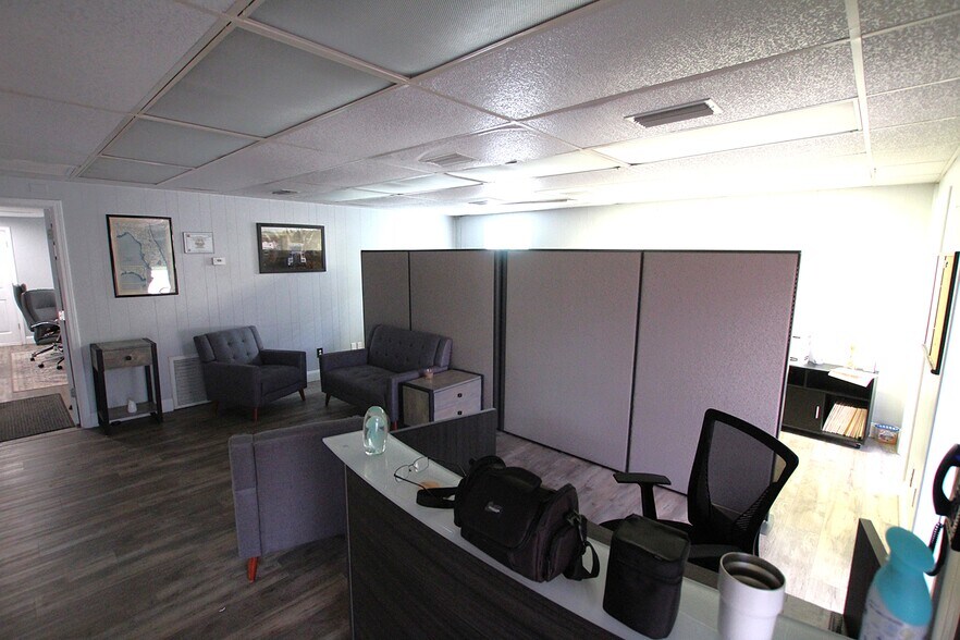 More Photos Of 6721 Old Rock Rd, Theodore General Retail For Lease