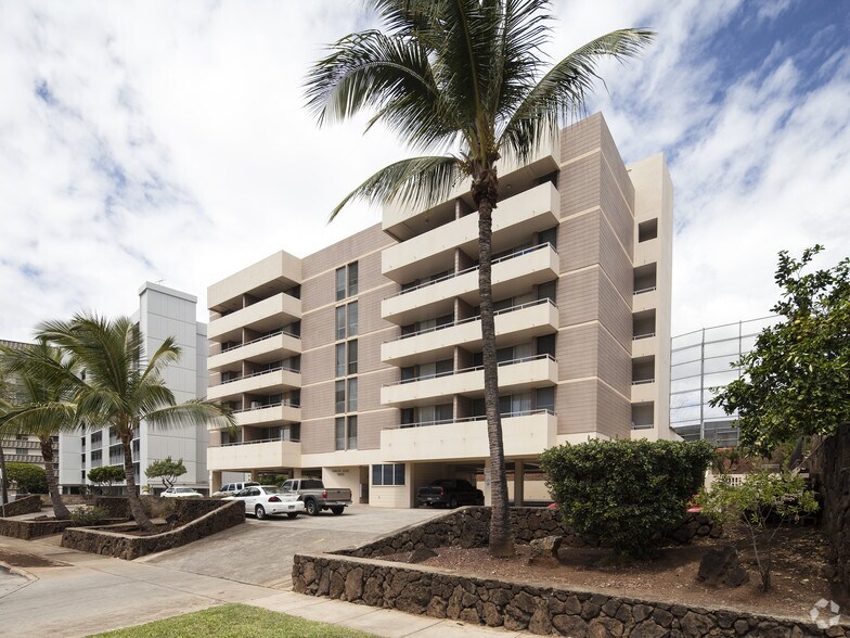 More Photos Of 1055 Ala Napunani St, Honolulu Apartments For Sale
