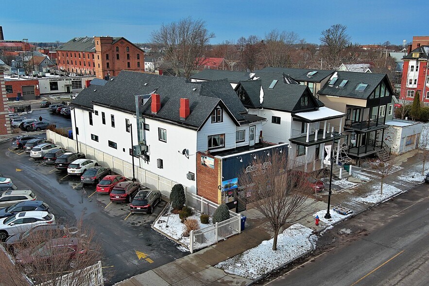 More Photos Of 568-570 Niagara St, Buffalo Storefront Retail Residential For Sale