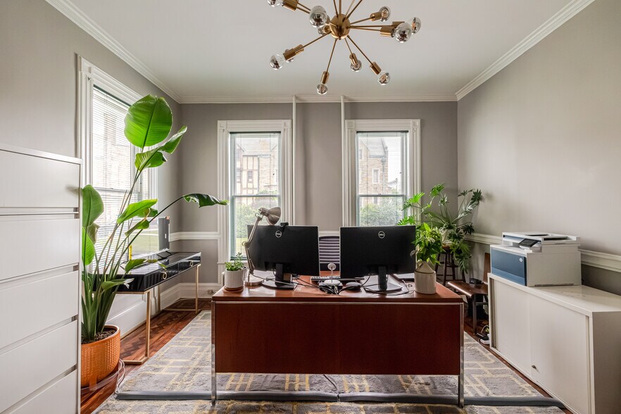 More Photos Of 437 E Allen St, Hudson Office For Sale