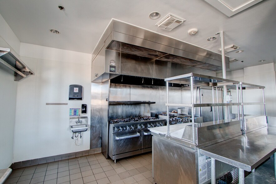 More Photos Of 6675 Mediterranean Dr, McKinney Restaurant For Sale