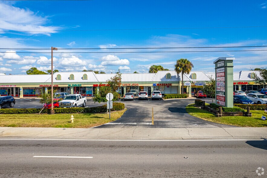 More Photos Of 1201-1275 Airport Pulling Rd S, Naples General Retail For Lease