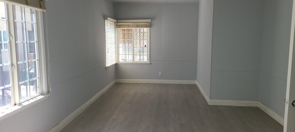 More Photos Of 7021 Seville Ave, Huntington Park Medical For Lease