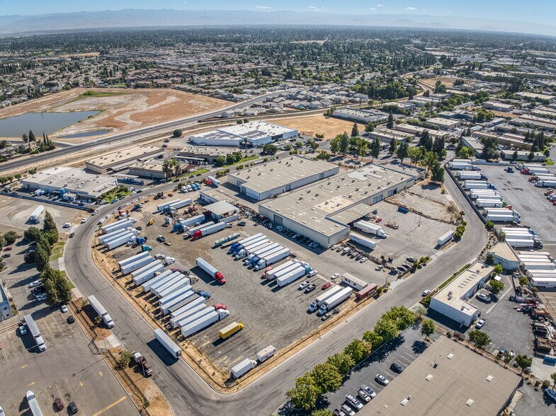 More Photos Of 5333 N Cornelia Ave, Fresno Warehouse For Sale