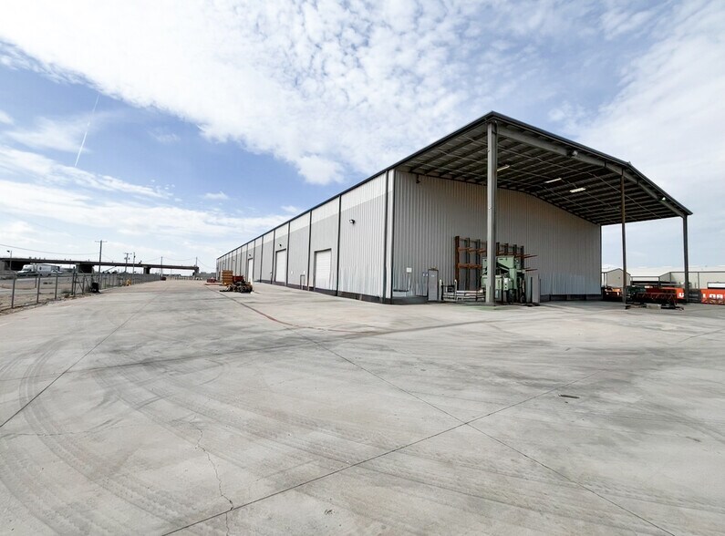 More Photos Of 7995 E Interstate 20 E, Odessa Warehouse For Lease