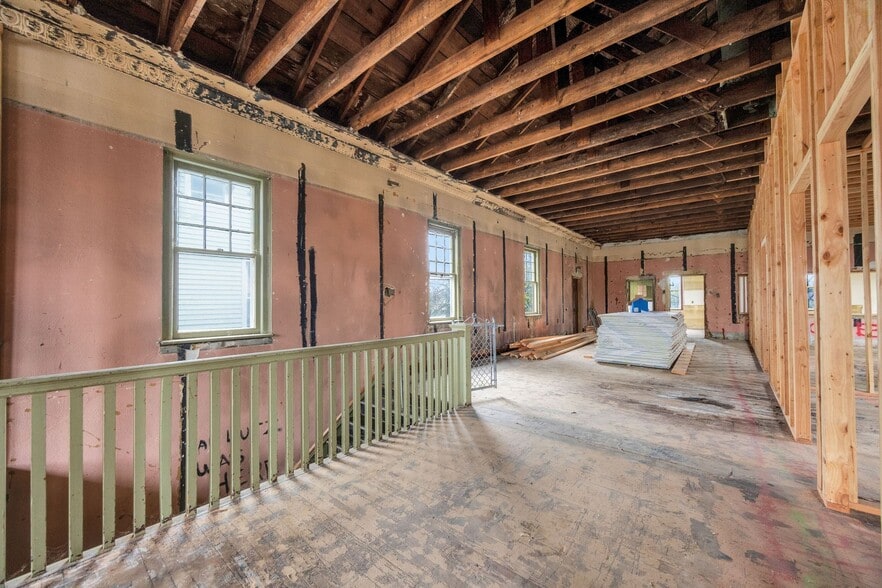 More Photos Of 640 N Broad St, Woodbury Police Fire Station For Sale